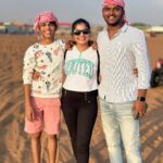 Shiva Jyothi Instagram – #desertsafaridubai ❤️

.
.
.
.
#Newpost #dubai🇦🇪 #vacation #family #trip #ganguly #shivajyothi #jyothakka