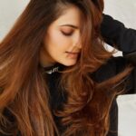 Shivaleeka Oberoi Instagram - It’s all messy: The hair. The heart. The words. Life. Pick a pic 🖤
