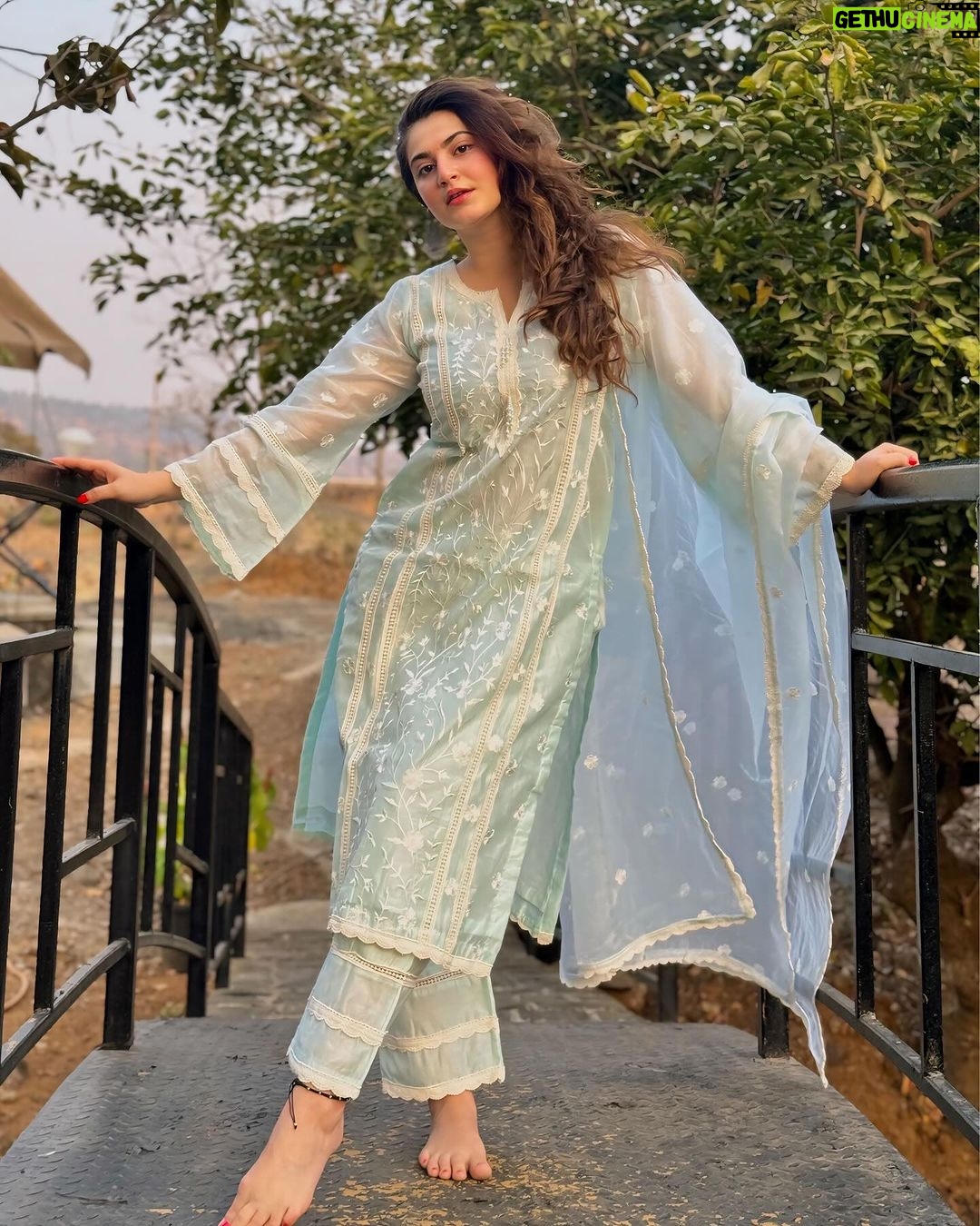 Shivaleeka Oberoi Instagram - Itβs ok CHAND π Even Iβm Khoya Khoya π¦π€