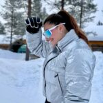 Shivaleeka Oberoi Instagram – Icy 🧊🩵
#MondayBlues 🥶 Kakslauttanen