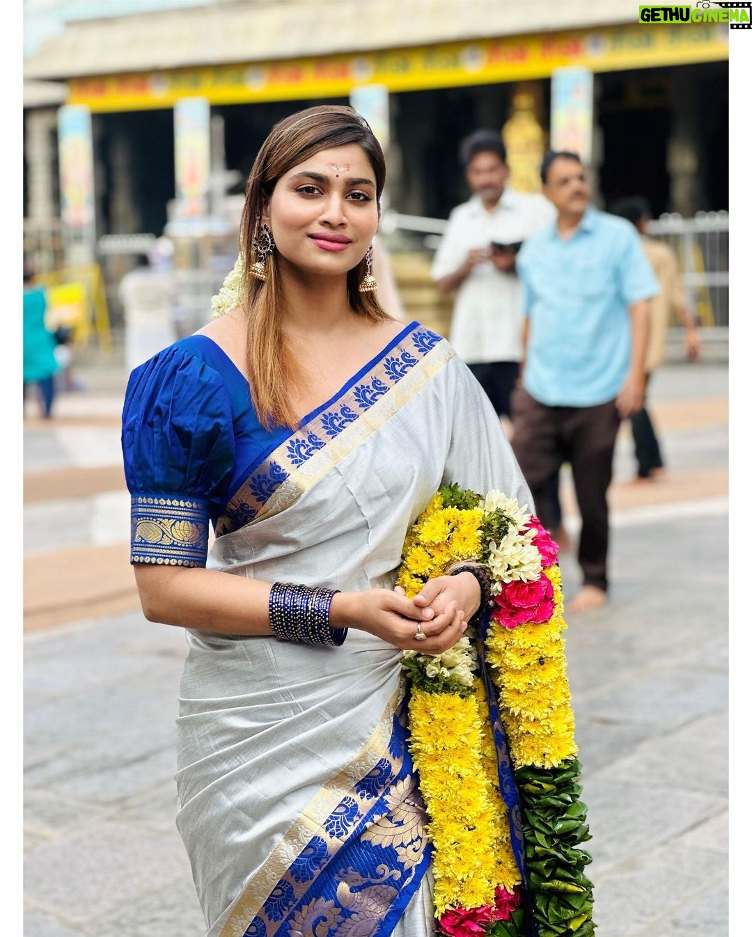 Shivani Narayanan Instagram - Om Nama Shivaya 🙏 #thiruvannamalai Thiruvannamalai.