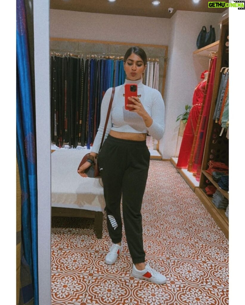 Shivani Narayanan Instagram - 🤍