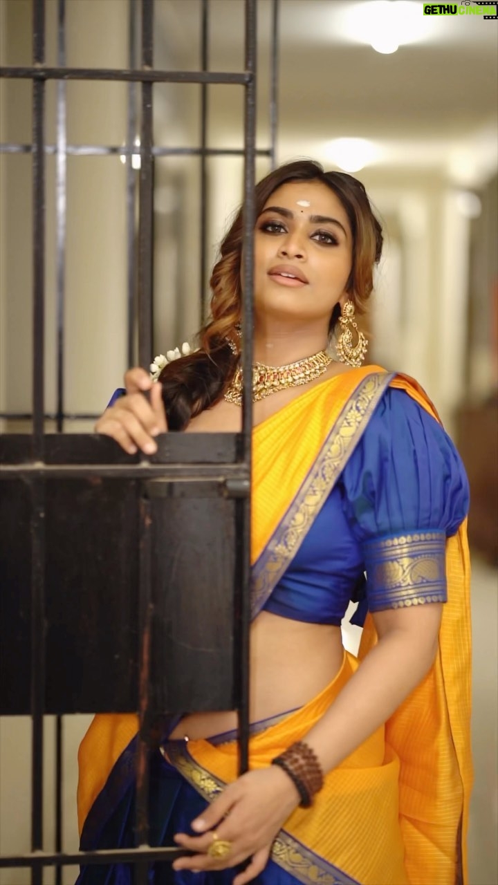 Shivani Narayanan Instagram - Adi yaathee Idhu enna feel’u 😊