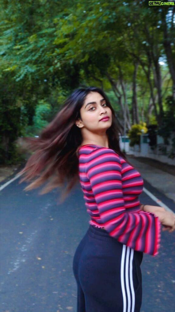 Shivani Narayanan Instagram - Hey allll 🔥