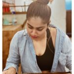 Shivani Narayanan Instagram - Faces I make while wondering what to order 💭🤷‍♀️