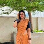 Shivani Narayanan Instagram - Hey👋, Happy Saturday all 🤗