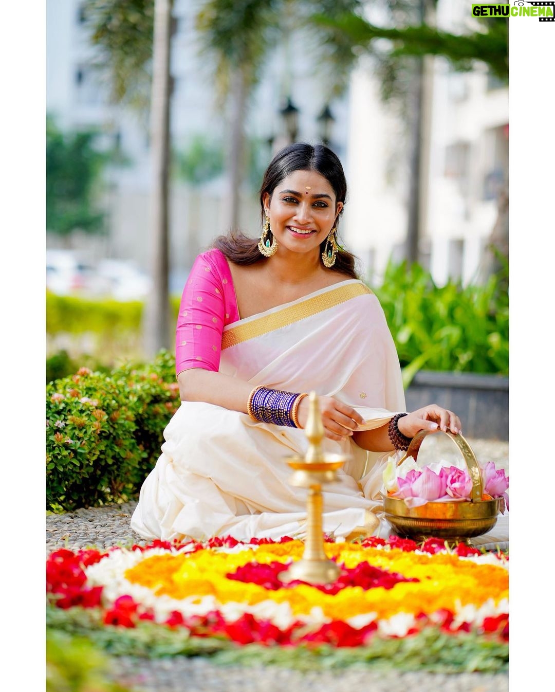 Shivani Narayanan Instagram - Onam 2023 πΊπΌπΈπΉπͺ·π€ πΈ @sathish_photography49