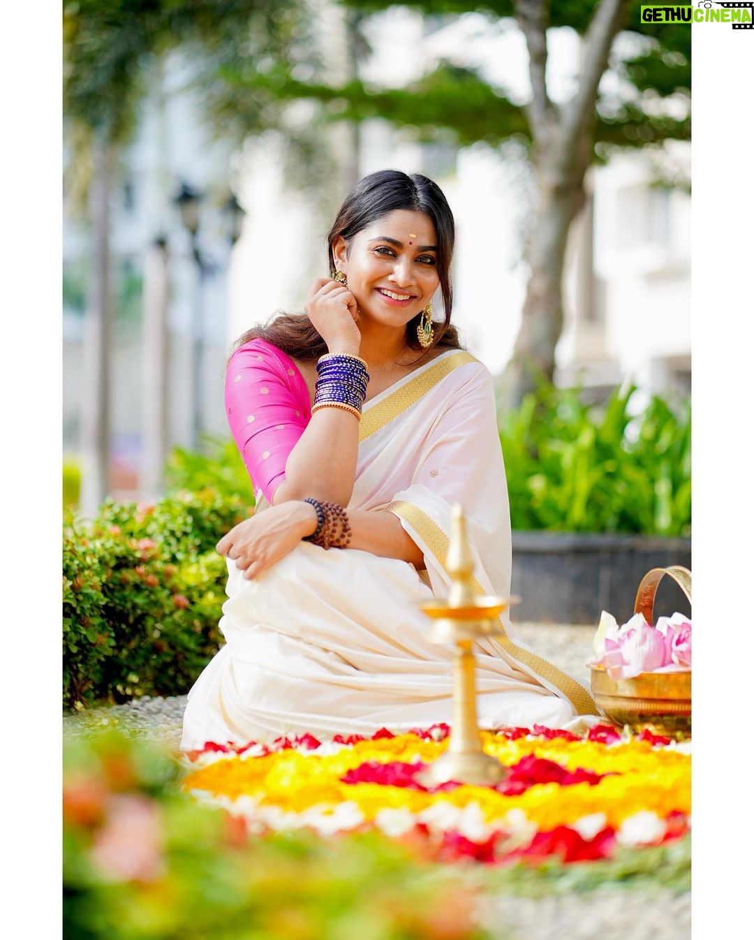 Shivani Narayanan Instagram - Onam 2023 πΊπΌπΈπΉπͺ·π€ πΈ @sathish_photography49