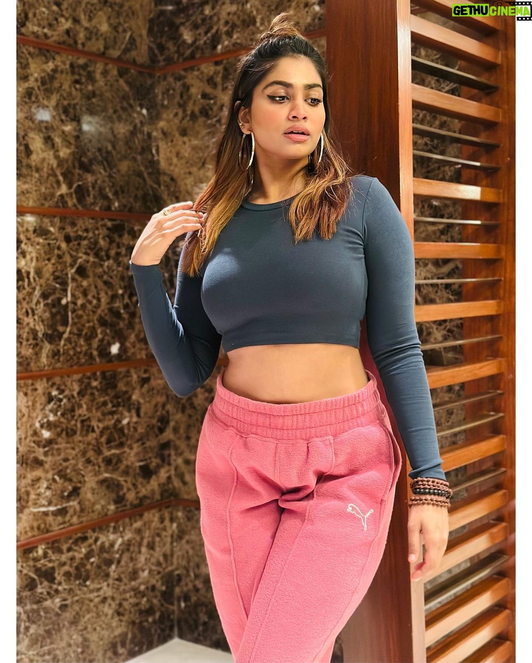 Shivani Narayanan Instagram - Hello👋🏻