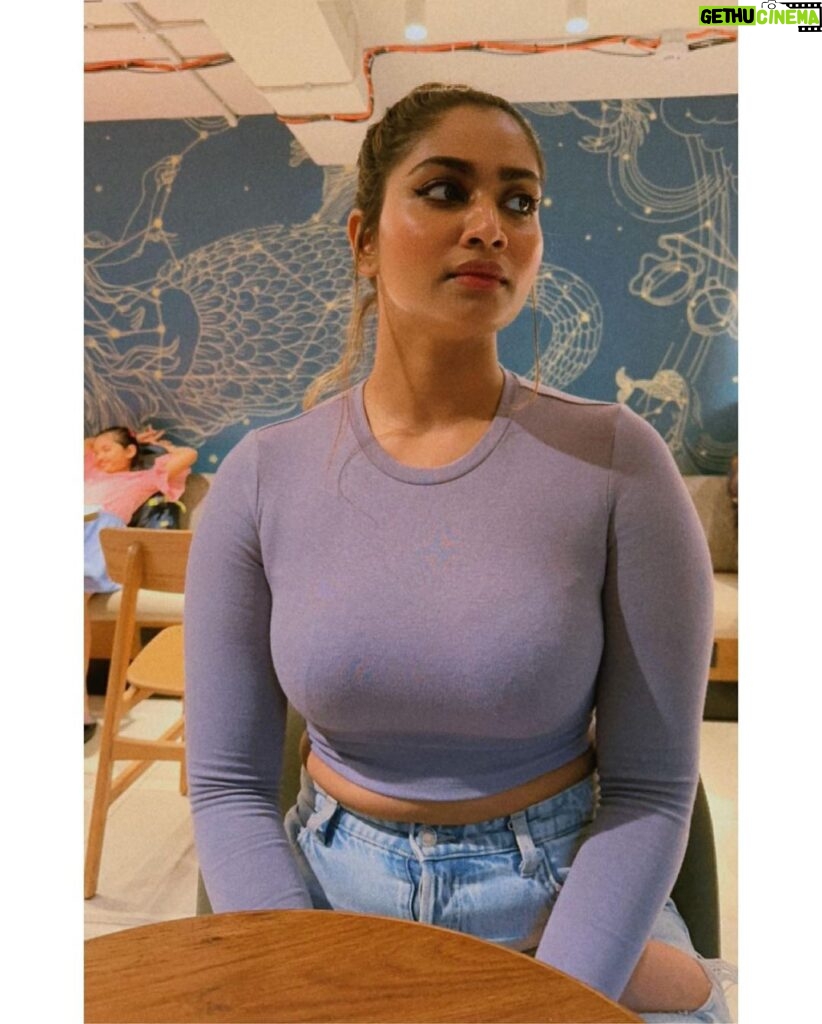 Shivani Narayanan Instagram - The serious face 💭