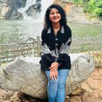 Shivani Sangita Instagram - Happens na?? You know whom to tag ☺️ Travelling makes me happy…. Devkund Waterfalls, Mayurbhanj This is an old video from Gallery #september #2023 Devkund Waterfall, Mayurbhanj, Odisha