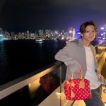Sho Hirano Instagram – @louisvuitton から2024プレフォール メンズ・ファッションショーにご招待頂き、香港にお邪魔してます☺️

明日のショーを楽しみにしながら綺麗な街を見ながら
過ごしたいなと思います🫶

#LOUISVUITTON
#LVMenPreFall24