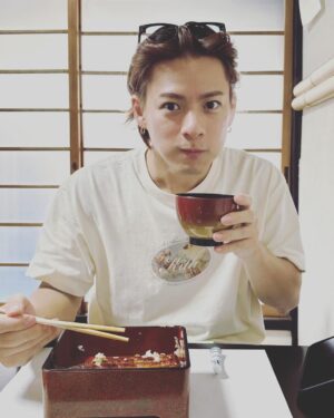 Sho Hirano Instagram - スワンボート終わりにマネージャーくんと
うなぎ食べた！！！