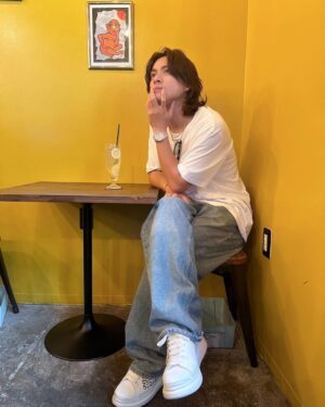 Sho Hirano Instagram - みなさんいかがお過ごしですか？
夏、、、暑すぎませんか？
昔こんなに暑くなかったですよね、、
この涼しそうな僕を見て涼んでください。
体調お気をつけて🫡