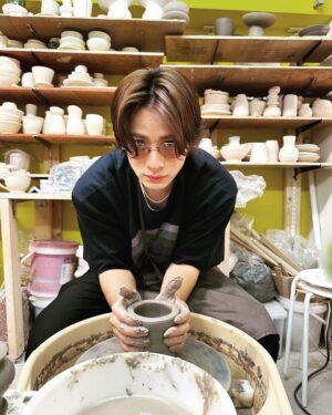 Sho Hirano Instagram - 陶芸💁
7枚目の動画絶対やらかしてる顔
だよね😂