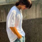 Sho Hirano Instagram - レモネードの後の散歩。 東京で地上走ってる電車見れる方が レアじゃない？ あれ、おれだけ？笑 あと、4枚目サングラスななめってない？ あれ、ださくない？笑