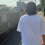 Sho Hirano Instagram - レモネードの後の散歩。 東京で地上走ってる電車見れる方が レアじゃない？ あれ、おれだけ？笑 あと、4枚目サングラスななめってない？ あれ、ださくない？笑