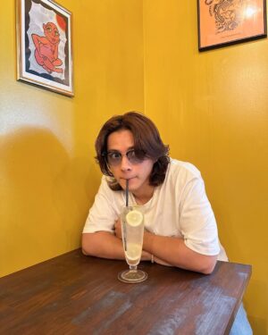 Sho Hirano Instagram - みなさんいかがお過ごしですか？
夏、、、暑すぎませんか？
昔こんなに暑くなかったですよね、、
この涼しそうな僕を見て涼んでください。
体調お気をつけて🫡
