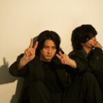 Sho Hirano Instagram - 俺の芸歴11年の培ったポージング。 そう。 ピースです 芸能界にいて一番の得意ポーズが、 そう。 ピースです