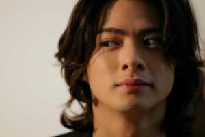 Sho Hirano Instagram - おはよ！
昨日はみんなありがとう！
楽しかったね！！！
そんで今日は、アー写を撮った日の
オフショットを上げてくよーん
10枚目いっぱい使ったわ笑
楽しかったけど3枚目は朝の激ねむで
最後は体力尽きた平野をご覧下さい笑