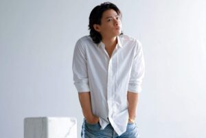 Sho Hirano Instagram - おはよ！
昨日はみんなありがとう！
楽しかったね！！！
そんで今日は、アー写を撮った日の
オフショットを上げてくよーん
10枚目いっぱい使ったわ笑
楽しかったけど3枚目は朝の激ねむで
最後は体力尽きた平野をご覧下さい笑