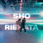 Sho Hirano Instagram - The First of【SHO ✖️ RIEHATA】🏆 👽 QUEEN @riehata KING @sho_h_desyo 👽 Please enjoy🕺🕺 #SHOxRIEHATA #shohirano #riehata 🪐 song: Blow a Check - @diddy @justzoey @frenchmontana #RIEHATAchoreography