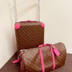 Sho Hirano Instagram – ルイ・ヴィトンとパートナーシップを結ぶことになりました。

「旅の真髄（こころ）」の精神を受け継ぐルイ・ヴィトンの世界をこれから皆さんにお伝えしていきます。

ぜひ一緒に楽しみましょう！

I’m happy to announce to you the start of a very special partnership with Louis Vuitton. 
I am excited for this journey.

Please enjoy this together with me!

#LouisVuitton #LVFashion @LouisVuitton