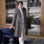 Shohei Miura Instagram - @DIOR #HOUSEOFDIORGINZA #DIOR ｢ハウス オブ ディオール ギンザ｣ブティックが9月21日にリオープン。 店内のいろいろな場所にアート作品があり、メゾンのために特別に制作した桜の花をモチーフにした２つの壁画や ｢カフェ ディオール By ラデュレ｣ も同時にリオープンしているので、是非みなさんも遊びに行ってみてください！！