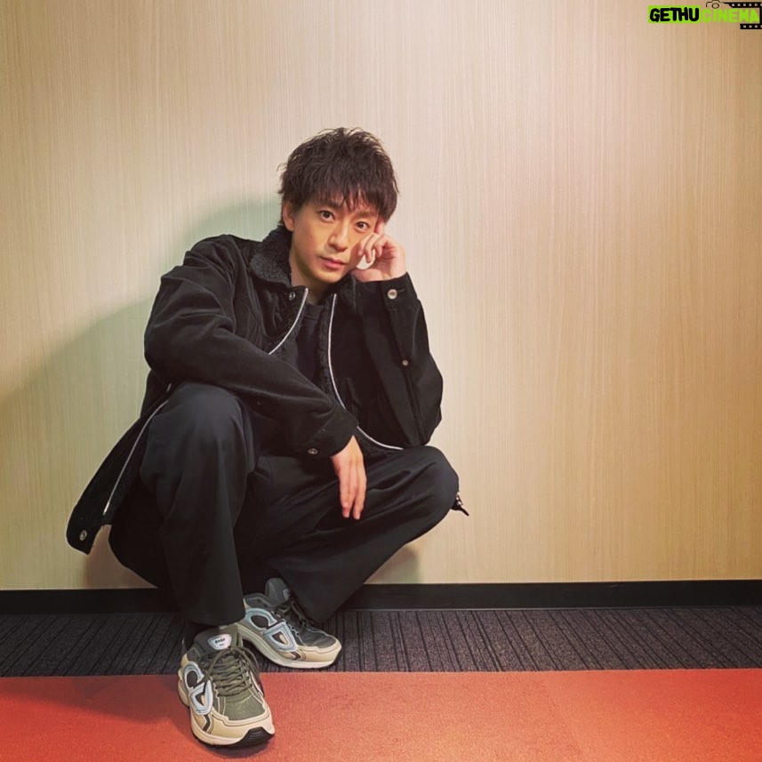 Shohei Miura - 73.7K Likes - jacket: sacai
pants: neighborhood
shoes: dior