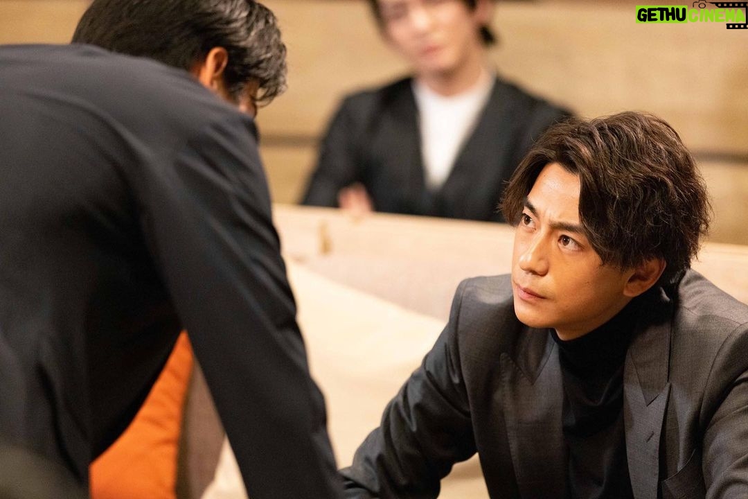 Shohei Miura Instagram - @abema_official 本日 夜10時から! ドラマ『#会社は学校じゃねぇんだよ 新世代逆襲編』 7話放送です!!