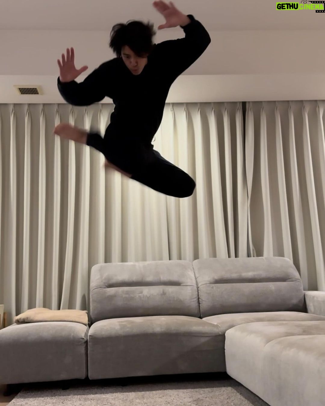Shohei Miura - 168.2K Likes - 🐲🐲🐲
2024年になりました。
三浦家は代々節目はなにかと飛ぶ事にしてます。
年男として頑張ります💪
どうぞ今年も一年宜しくお願い致します。
飛ぶためだけに起きてました。おやすみなさい💤