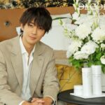 Shohei Miura Instagram - 美の原動力。 心の幸福感が肌の美しさにも関わっていることをサイエンスで証明したコスメデコルテの最高級ライン「AQ」 そして、洗顔後に化粧水ではなく乳液を先に、という発見‼︎ 極上の香りと心地よさで、至福のスキンケアを是非！！ #DECORTEAQ #コスメデコルテ #ツヤ出し先行乳液 #幸せシグナル美容 #PR
