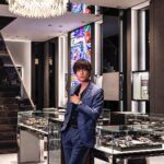 Shohei Miura Instagram - HUBLOT銀座ブティックで、日本限定モデルや新作を試着してきました。 ブランドが誇る技術のお話を聞くのも楽しみのひとつ。 一生もののアイテムは、じっくり選ぶ時間そのものを大切にしたいと思わせてくれます。 @hublot @hublot_japan @hublot_ginza #hublot #ウブロ