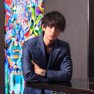 Shohei Miura Instagram - HUBLOT銀座ブティックで、日本限定モデルや新作を試着してきました。
ブランドが誇る技術のお話を聞くのも楽しみのひとつ。
一生もののアイテムは、じっくり選ぶ時間そのものを大切にしたいと思わせてくれます。

@hublot @hublot_japan @hublot_ginza 
#hublot #ウブロ