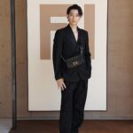 Shohei Miura Instagram - @fendi @silviaventurinifendi #fendi #fendiss24 #pr 「フェンディ ファクトリー」で開催されたフェンディ 2024年春夏 メンズコレクションに参加しました！！ FENDIファクトリーの皆様一丸となった、愛がある素敵なショーでした。 Fendi.comでもコレクションのアーカイブ動画をcheckできます。