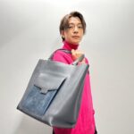 Shohei Miura Instagram - @furla #italybyfurla FURLA 2023年 春夏新作バッグ！ ファスナー式ポケットを備え、持ち物をきちんと整理しながら収納できるモデルです！！