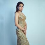 Shraddha Das Instagram - 🌟 Gown : @majesticbyjapnah Styling : @baharberii Make up : @raashikashetty Hair : @hairbyprem 📸 @keyur_shailesh Mumbai, Maharashtra