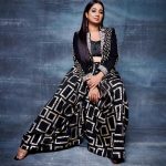 Shreya Ghoshal Instagram – 🎇🖤🎇

Outfit: @soniyagofficial
Jewellery: @azotiique
Stylist: @stylebysaachivj
Styling team: @styledbynikinagda @sanzimehta777
Styling intern: @muskaanparakh
MUA: @tessiequiney 
Hair: @maggie_hairstylists1989
Photographer: @ashish_ojha_photography