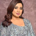 Shreya Ghoshal Instagram - 😜 Outfit: @clothezology_by_aastha Jewellery: @aquamarine_jewellery Stylist: @stylebysaachivj Styling Team: @styledbynikinagda @sanzimehta777 Styling intern: @muskaanparakh Photographer: @ashish_ojha_photography