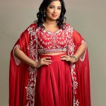 Shreya Ghoshal Instagram - Raghuvar teri raah raah nihare saaton janam se Siya 🌼🙏🏻♥️🌼 Outfit: @label_ava Jewellery: @sorayaajewels_ Stylist: @stylebysaachivj Styling Team: @sanzimehta777 Photographer: @harshphotography11