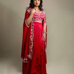 Shreya Ghoshal Instagram - Raghuvar teri raah raah nihare saaton janam se Siya 🌼🙏🏻♥️🌼 Outfit: @label_ava Jewellery: @sorayaajewels_ Stylist: @stylebysaachivj Styling Team: @sanzimehta777 Photographer: @harshphotography11