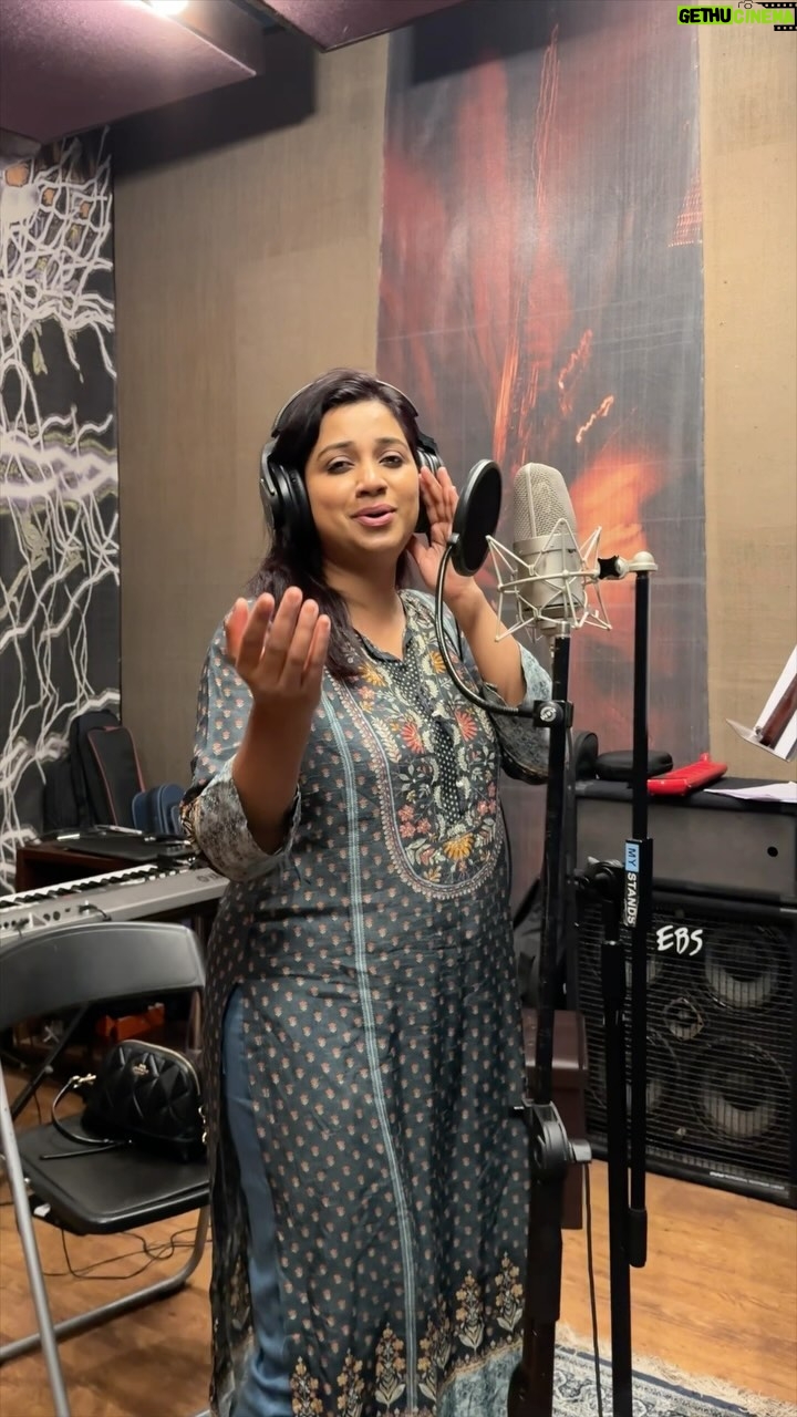 Shreya Ghoshal Instagram - I’m so happy that we could release a Shiva Bhajan this year with a female voice, and I couldn’t think of anyone but the magical @shreyaghoshal to sing this ❤️ I’m more happy because it released on my special day ❤️🙏 Shankaraay is out offering this Mahashivratri and I’m sure you all will truly enjoy this. Har Har Mahadeva 🙏🏼 Out on our YouTube channel and all audio stores. Music - @salimsulaimanmusic Music produced by - @muheetbharti Written by - @shraddhapandit Recorded by - @rajpandit17 Mixed and mastered by @mixedbyaftab 📹 @shivansh.j @shreyaghoshal @salimmerchant @sulaiman.merchant @salimsulaimanmusic @muheetbharti @merchant_records @rajpandit17 @adityakalway @shivansh.j @haripremfilms @jaymehtagram @shivangijoshi @swapnali_pundlik rashi.jaiswal12 @global.music.junction @creatualartist @warnermusicindia @akshay5150 #Shankaraay #ShreyaGhoshal #SalimSulaiman #Mahashivratri #Shiva #MerchantRecords