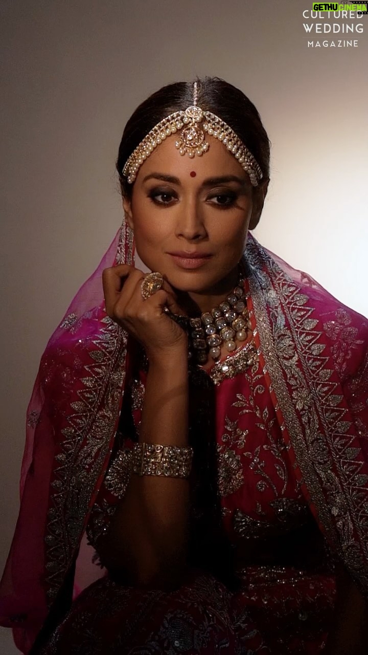 Shriya Saran Instagram - Magazine: @culturedwedding Managing Editor: @yadav_manjeet Business Head: @divyanijain1925 Stylist: @juhi.ali Photographer: @tejasnerurkarr Make-up: @makeupbymahendra7 Hair: @priyanka_sherkar1 Outfit: @gopivaiddesign @rizwanssk Jewellery: @virokbytatiwalas Location: @maximusstudiomumbai Artist’s PR: @communiquefilmpr Videographer: @chalchitrakar Co-ordinated by: @nadiiaamalik