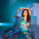 Shriya Saran Instagram - Magazine: @culturedwedding Managing Editor: @yadav_manjeet Business Head: @divyanijain1925 Stylist: @juhi.ali Photographer: @tejasnerurkarr Make-up: @makeupbymahendra7 Hair: @priyanka_sherkar1 Outfit: @officialjuhibengani Jewellery: @palacejewellerspltd Location: @maximusstudiomumbai Artist’s PR: @communiquefilmpr Videographer: @chalchitrakar Co-ordinated by: @nadiiaamalik
