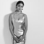 Shriya Saran Instagram - Credits: Outfit: @sameermadan_official Earrings: @ruhbyruchitandon Rings : @shopeurumme @timelessjewelsby_s Styled by- @sukriti grover Styling Team- @vanigupta.23 @bitofbash @naishasinghvi Make up: @makeupbymahendra7 Hair: @priyanka_sherkar1 📸: @venurasuri