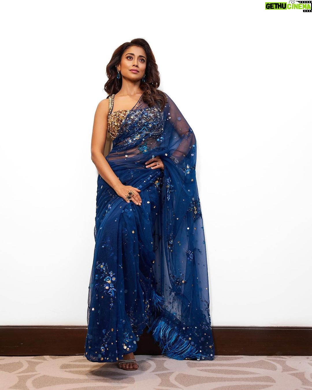 Shriya Saran Instagram - Outfit: @dilnazkarbhary Earrings: @koharbykanika Rings: @esmecrystals @ascend.rohank Styled by- @sukriti grover Styling Team- @vanigupta.23 @bitofbash @naishasinghvi @makeupbymahendra7 @priyanka_sherkar1 @media9manoj