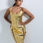 Shriya Saran Instagram - Outfit: @sameermadan_official Earrings: @ruhbyruchitandon Rings : @shopeurumme @timelessjewelsby_s Styled by- @sukritigrover Styling Team- @vanigupta.23 @bitofbash @naishasinghvi Make up: @makeupbymahendra7 Hair: @priyanka_sherkar1 📸: @venurasuri