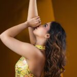 Shruthi Prakash Instagram - When she takes “palat” seriously 🥹❤️ . . . Designer : @vibbhinna MUA : @makeoverwithlakshmi_shetty Photography : @dimaphotographystudio [Shruti Prakash, Makeup, Designer, Outfit, Cute, Yellow, 💛, Shoot, Concept]