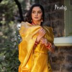 Shruti Marathe Instagram - Pratha’s tastefully handpicked tissue brocade Kanjeevaram sets the mood while @shrumarathe steals the spotlight with her radiant charm! Get ready to make your special occasions cherishable with @pratha_sarees ! WhatsApp on 9822240402 for inquiries Visit - www.prathasarees.com Follow us on social media for the latest addition of sarees: Facebook | Instagram | YouTube #shrutimarathe #kanjeevaram #kanjeevaramsilks #tissuebrocade #traditionalsaree #silksarees #prathasarees#ElegantDrapes #PrathaCreations #IndianFashion #HandcraftedElegance #EthnicChic #TraditionalWeaves #SareeLove