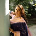 Shruti Marathe Instagram - @pratha_sarees brings to you tastefully handpicked Gadwals from master weavers of India! Thank you @shrumarathe for gracing this handloom weave with your utmost unassuming charm! WhatsApp on 9822240402 for inquiries Visit - www.prathasarees.com Follow us on social media for the latest addition of sarees: Facebook | Instagram | YouTube #shrutimarathe #gadwalsaree #gadwals #traditionalsaree #silksarees #ElegantDrapes #TimelessBeauty #PrathaCreations #IndianFashion #HandcraftedElegance #EthnicChic #TraditionalWeaves #SareeLove #FashionInspiration